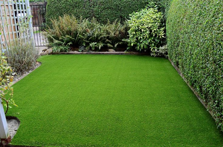 Advantages of Installing a Synthetic Lawn
